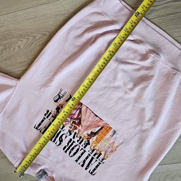 Gildan Taylor Swift The Eras Tour Pink Crewneck Small - Picture 11 of 15